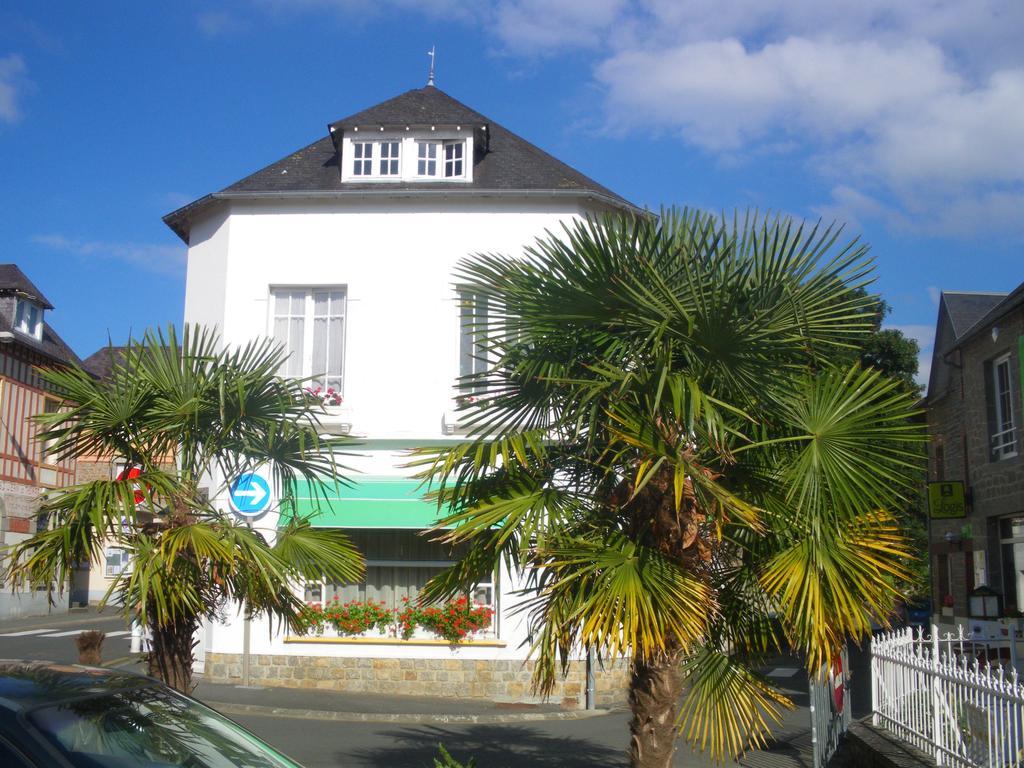 A L'Abri Des Vents Bed & Breakfast Saint-Jean-le-Thomas Exterior foto